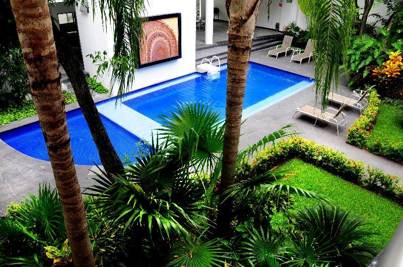D'angelos Luxury